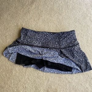 Lululemon skort size 10